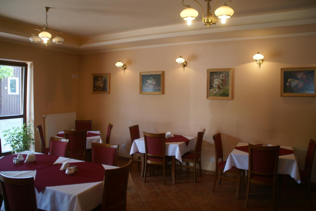 Hotel Prokocim Краков Экстерьер фото
