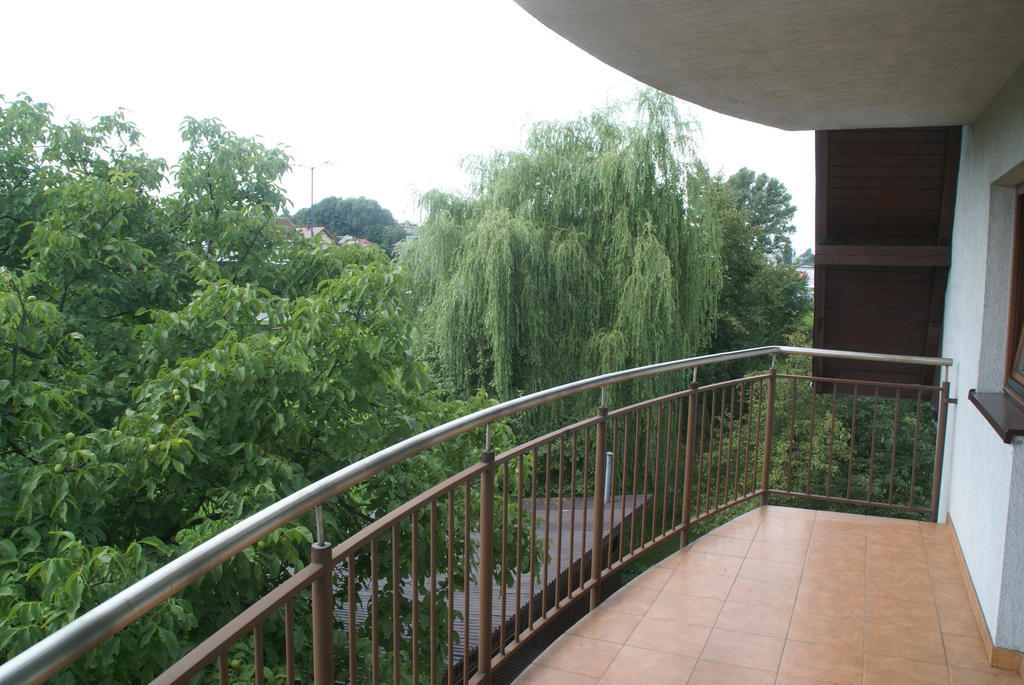 Hotel Prokocim Краков Экстерьер фото